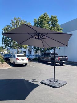 New 10’ Outdoor Patio Cantilever Umbrella (Base sell Seperate) 10 feet Offset Umbrella