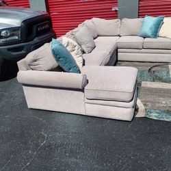 Oversized Sectional Sofa 