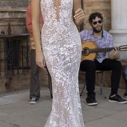 Berta Wedding Dress Mint condition 