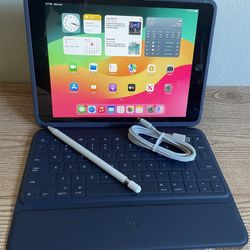Apple iPad 7th Generation 128GB With Logitech Keyboard and Pencil 