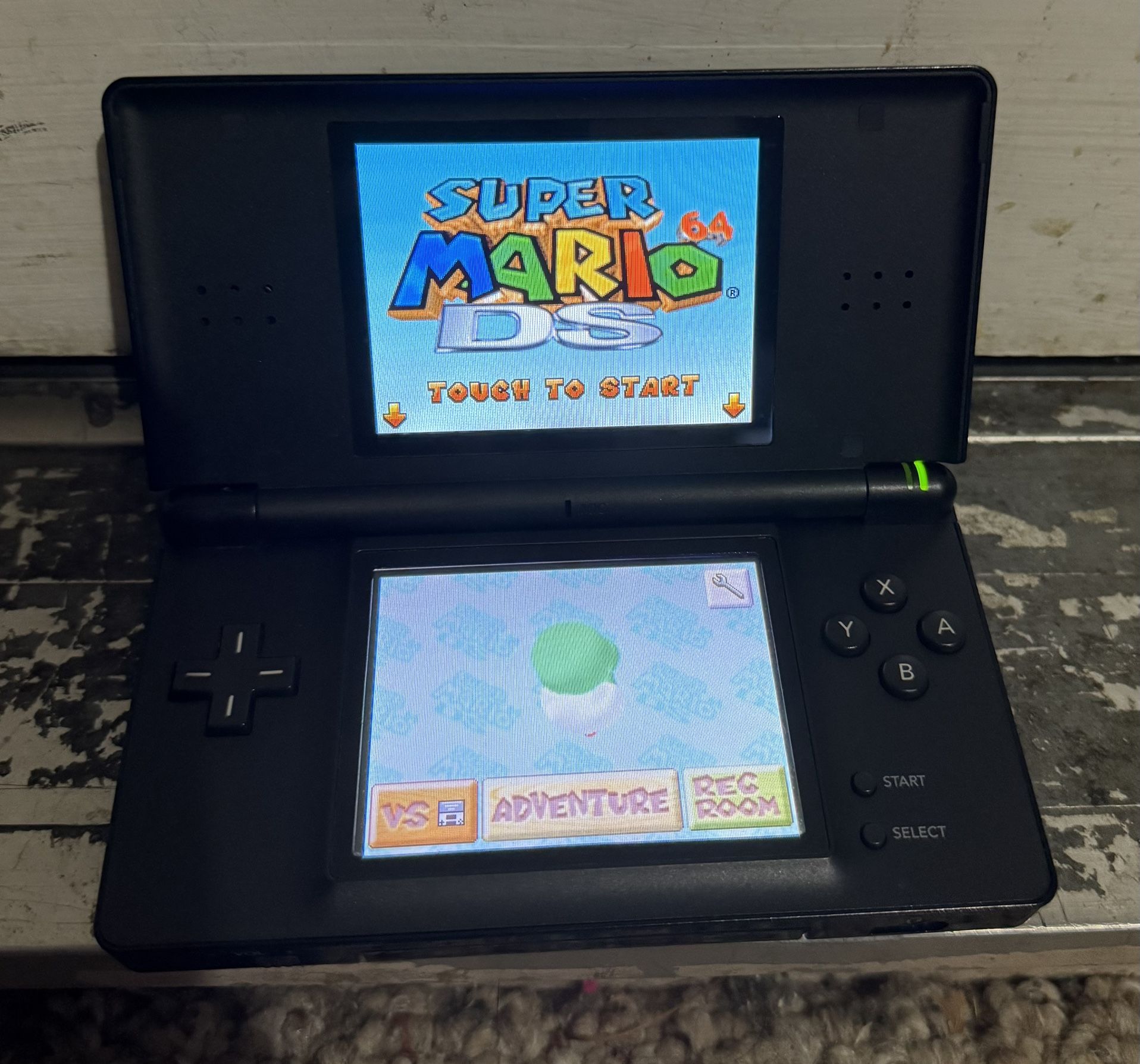 Nintendo DS Lite / W 2 Games
