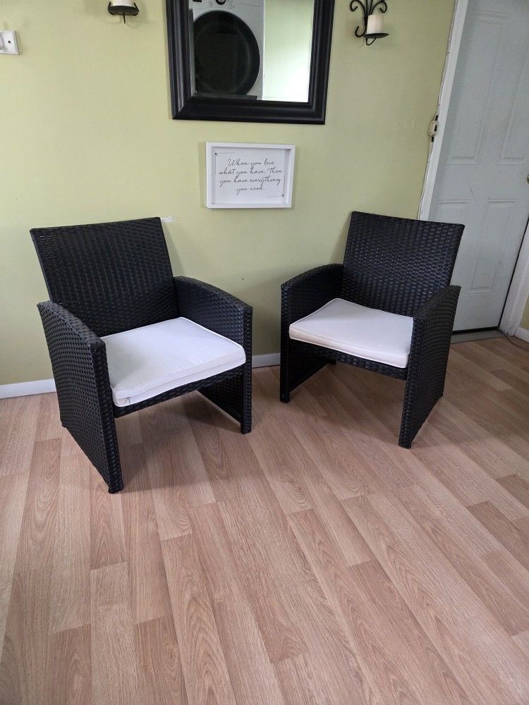 Table Chair Set All 4 Pieces