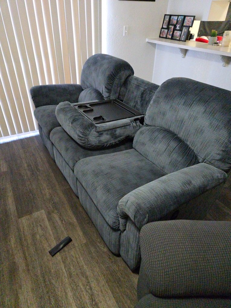 Couch With Recliner