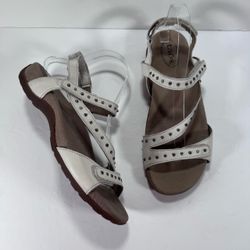 Taos Dazzle Cream Off White Studded Leather Strappy Comfort Sandals Women 10