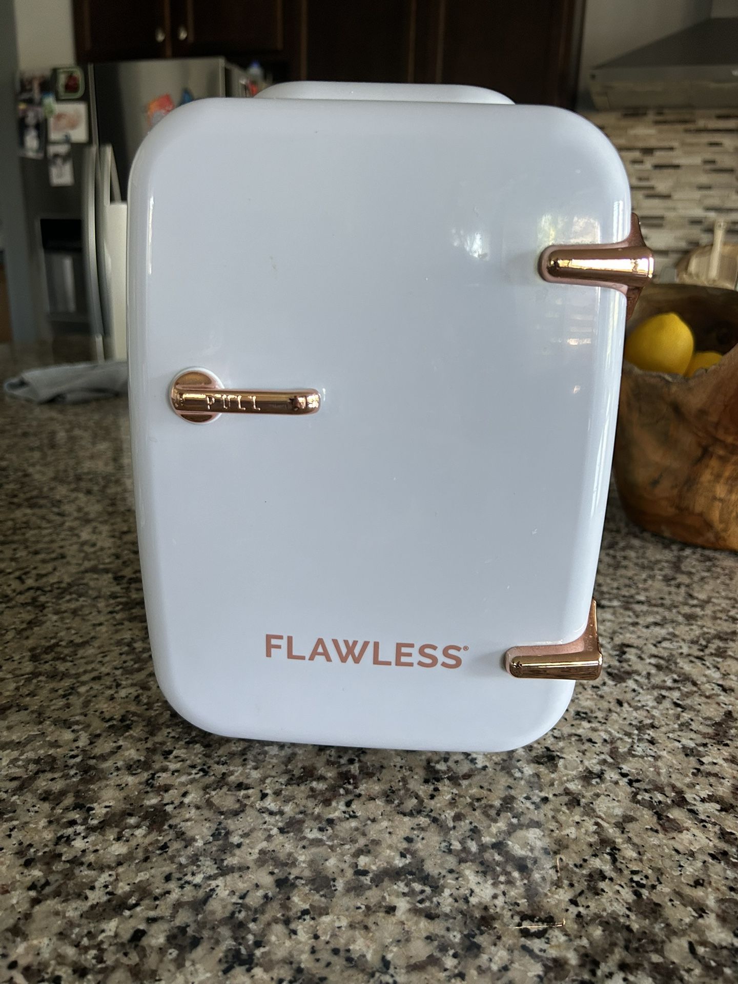 Mini Cosmetic Fridge By Flawless