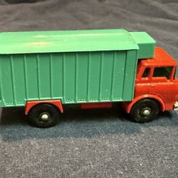 Vintage Matchbox No 44 Refrigerator truck with box