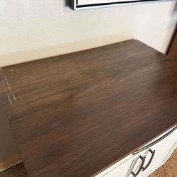 Cabinets & countertop