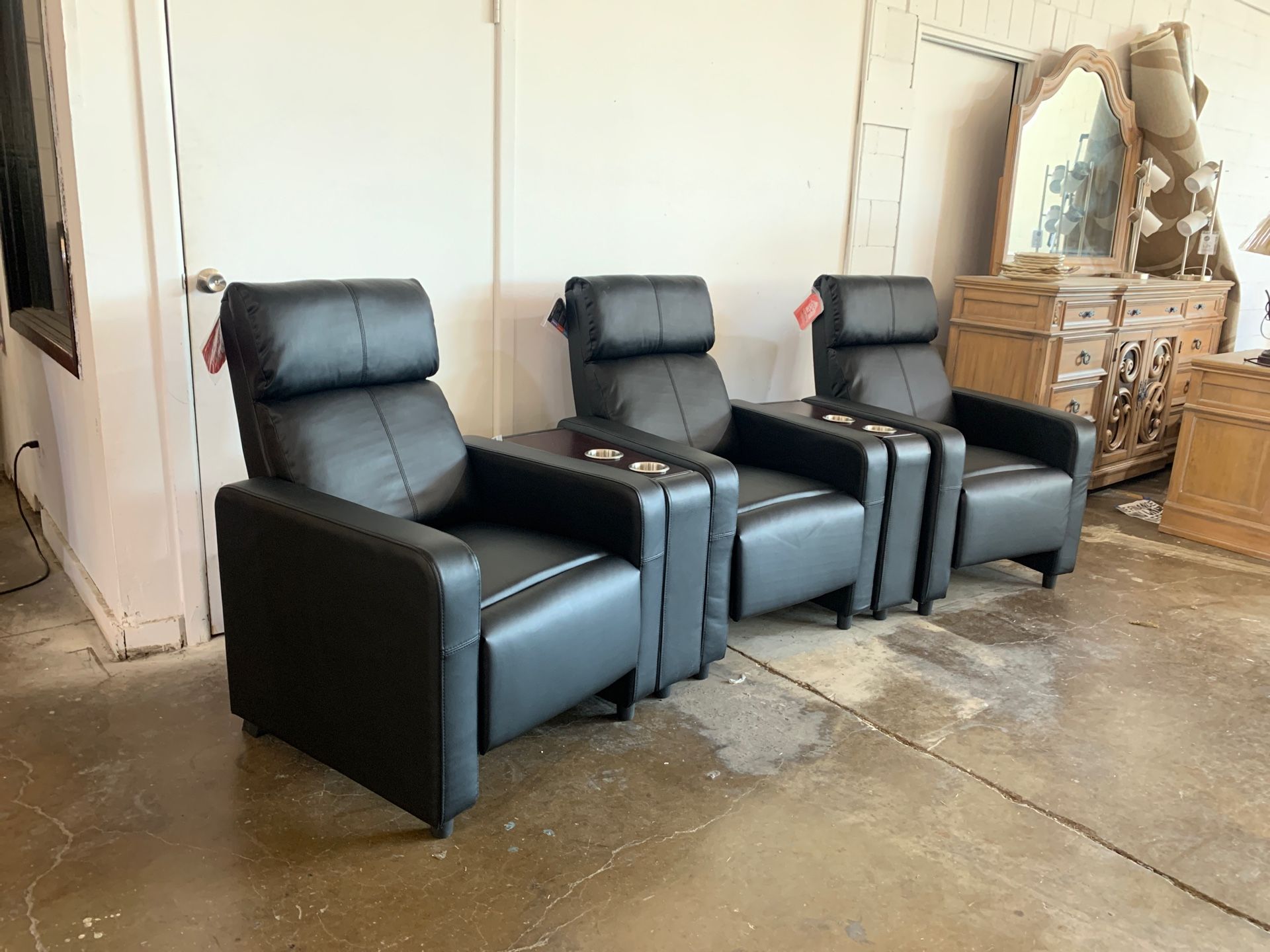 Three piece theater recliner set