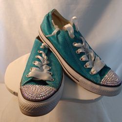 Converse Tennis Shoes