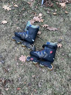 Sz7.5 Roller skates