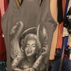 Blusas Medianas $3.00 Cada Una