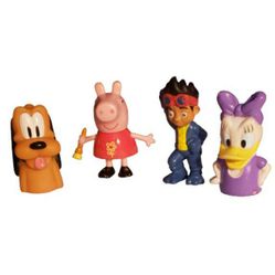 4 figures peppa pig, Pluto, Daisy Duck and Jake