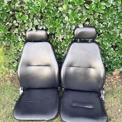 Suzuki samurai seats