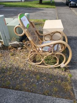 Free Rocking chair