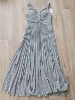 Elegant Pleated Formal Gown - Women's Size 1X - Never Worn