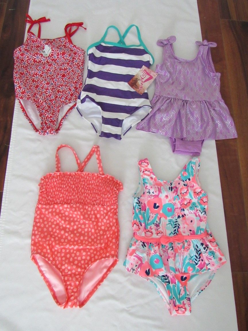 New 4T Girls Swimsuits ( Read Details)