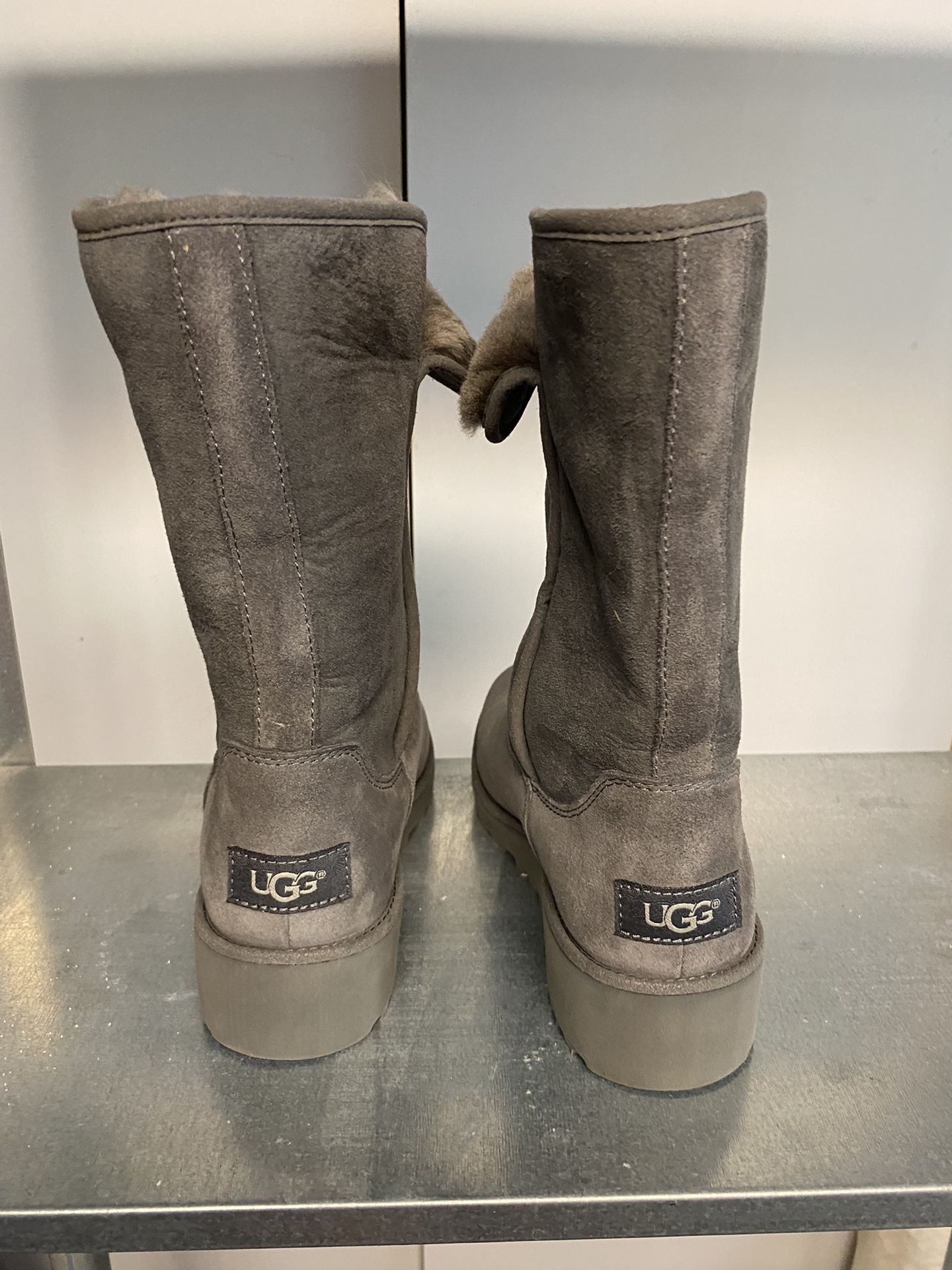 Grey amie ugg boots sale