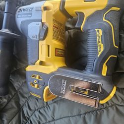 Dewalt Atomic 20 V Brushless Rotary Hammer