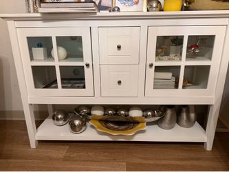 White Storage Cabinet / Sideboard – Glass Doors – (Miami/Kendall)