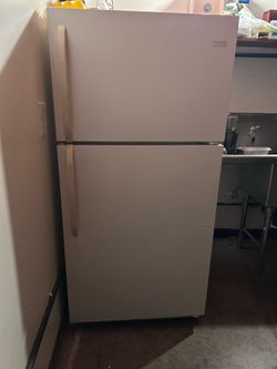 Frigidaire refrigerator