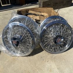 14” Late 70 Oldsmobile wire hubs