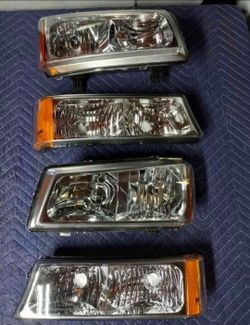 03-06 Silverado Avalanche Headlights Faros Calaveras Micas