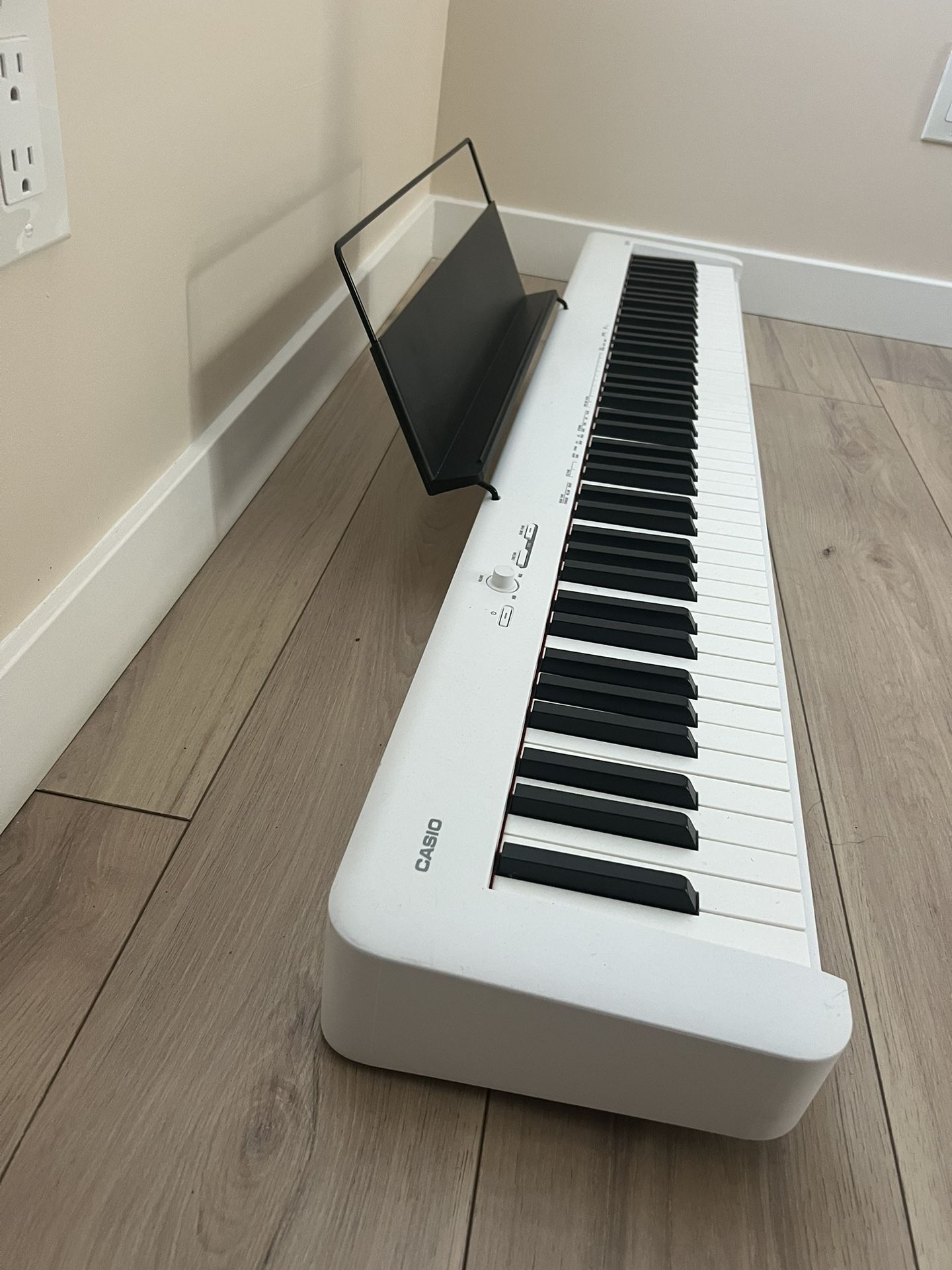 Barely used keyboard - Casio CDP-S110 Compact Digital Piano White