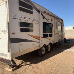 RV Trailer 
