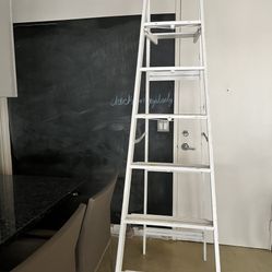 wooden ladder 