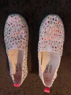 TOMS Y3