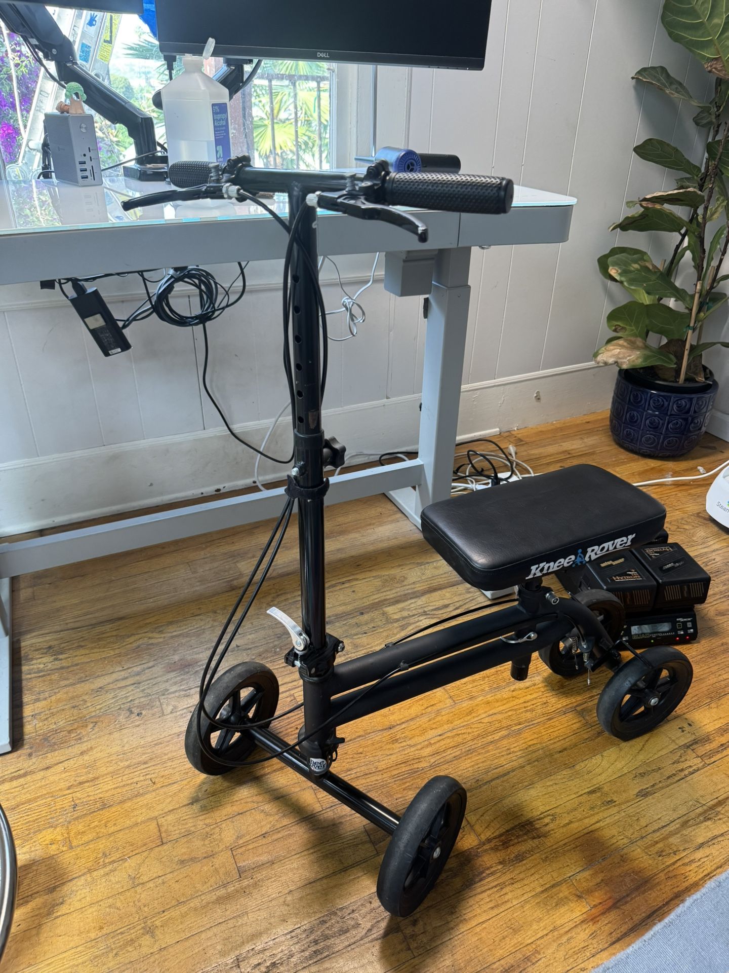 Knee Scooter $50