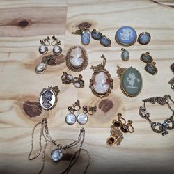 Vintage Cameos
