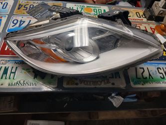 10-12 Mazda Cx9 Right Passenger HiD Headlight Original