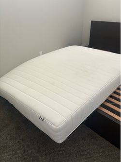 King size bed