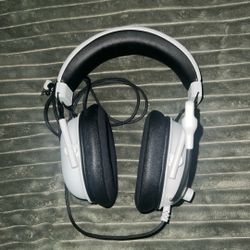 White Razer Headset