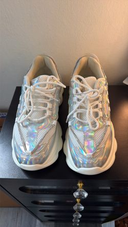 Sz 11 Rave shoes