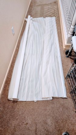 Roller shade.