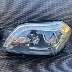 2012 2013 2014 2015 2016 Mercedes-Benz W166 GL350 GL450 Left Driver Side Xenon Complete Headlight OEM