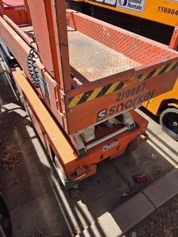 19’ scissor lift
