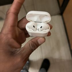 Apple AirPods Gen 2