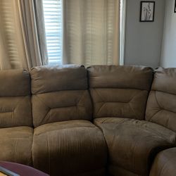 Reclining Couch 