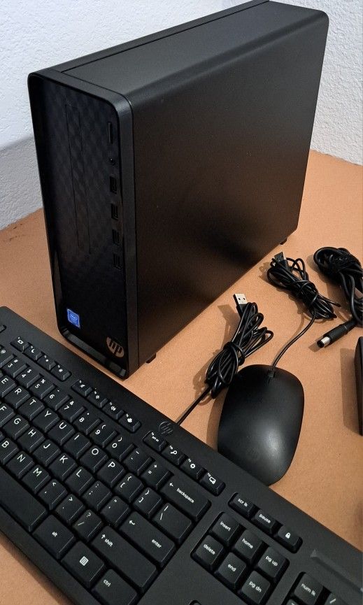 HP S01-aF2003w Slim Desktop Computer