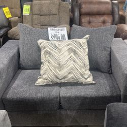 Loveseat 