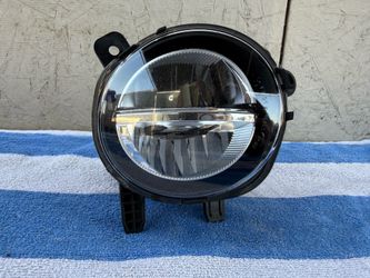 2016-202 BMW 3 SERIES LED FOG LIGHT OEM USED