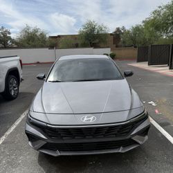 Hyundai Elantra Hybrid 2025