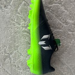 Messi Cleats Size 11 1/2 In Men In The Box Brand New 