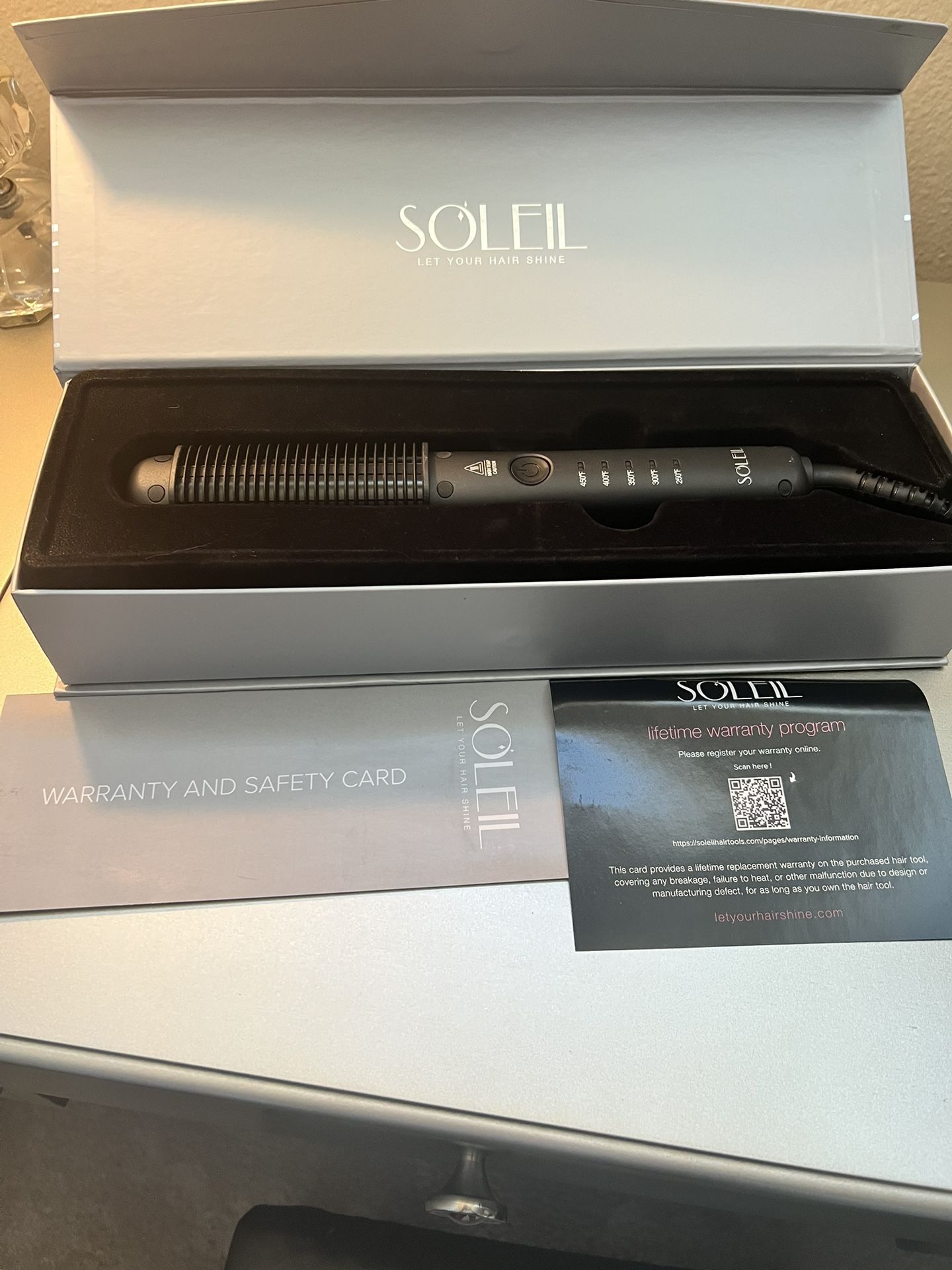 Soleil Styling Brush-Brand New! Perfect Christmas Gift. Retails $500, Asking $120