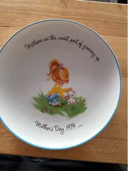 Gigi Mother’s Day 1974 plate