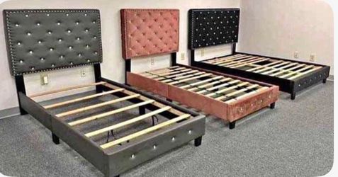 New Queen size bed with 11 inch mattress and boxspring with free delivery, pay on arrival