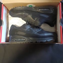 Worn 2x Nike Black Air Max 90size 11